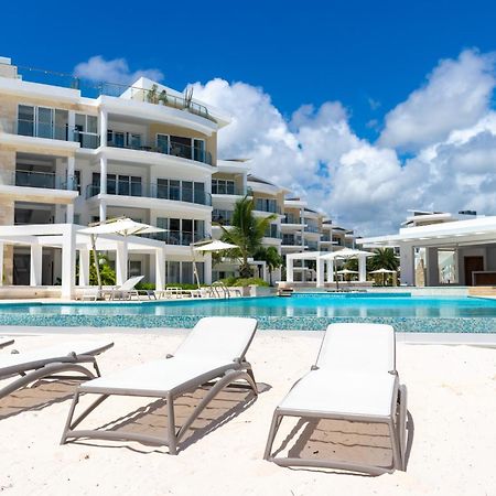 Family Getaway Apartment - Right On The Beach Punta Cana Exterior photo