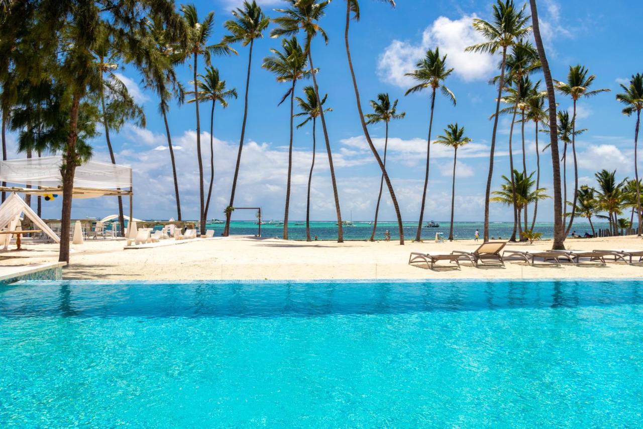 Family Getaway Apartment - Right On The Beach Punta Cana Exterior photo